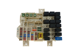 Fuse Box Mitsubishi 8637A389 5WK5103J