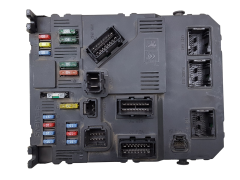 Controller BSI E01-00 Citroen Peugeot 9652474680 S118085320D Siemens