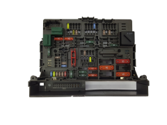 Fuse Box 9119446-05 17925.000.004A B010110700 BMW