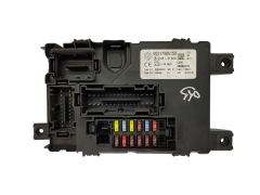Fuse Box Fiat 00517986150 28094319 97RI-010040 Delphi 19621