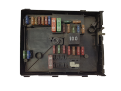 Fuse Box 1K0937125D 0-1718307-3 VW Audi Skoda Seat Tyco 19031