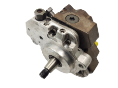 Injection Pump Bosch 7788670 0445010045 0928400560 2.0D BMW 1185