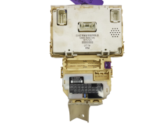 Fuse Box Suzuki 36770-79J70 Y17-H0L Kansei
