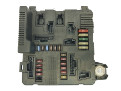 Controller Renault UPC X84 N3 8200306033 Siemens