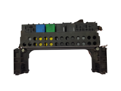 Fuse Box A1695450001 550000570 1418562-1 Mercedes-Benz 20465