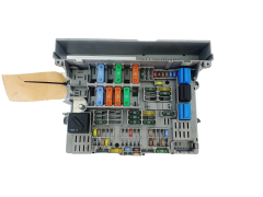 Fuse Box 6906611-03 BMW