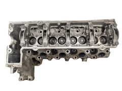 Cylinder Head Mercedes-Benz SsangYong R6010161401 2.3d 661920
