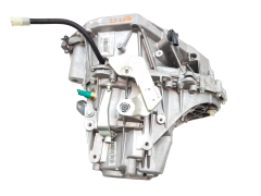 Gearbox TL4B361 320107376R 1.5 dCi Dacia Duster 2 0km