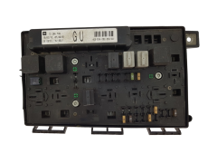 Fuse Box Opel 13206748 5DK008668-48 GM Hella 20527