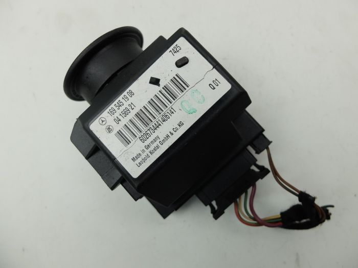SE Ignition Switch Mercedes-Benz 1695451908 W169 W245 - used