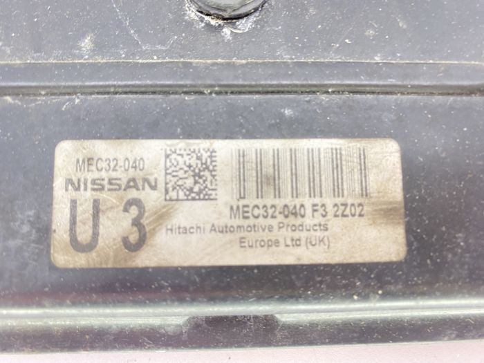naonao　準備中★ 65622-ZW40A Genuine Nissan Part