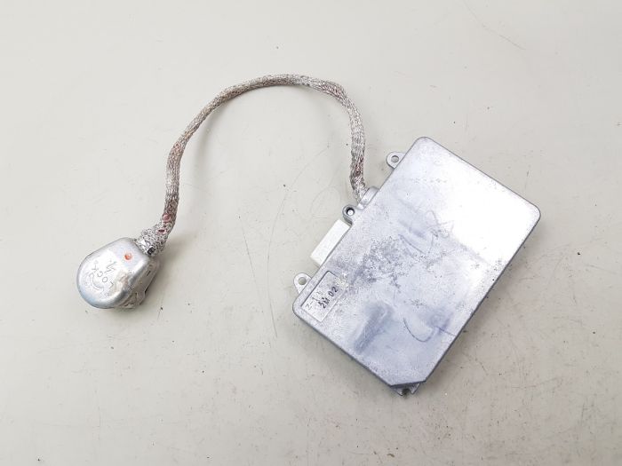 Xenon Converter Subaru 84965AG000 39000-20791 Koito - used