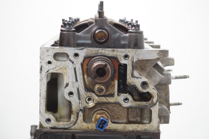 Cylinder Head 0200AE 9634005210 Z07 1.6 8v Citroen Xsara