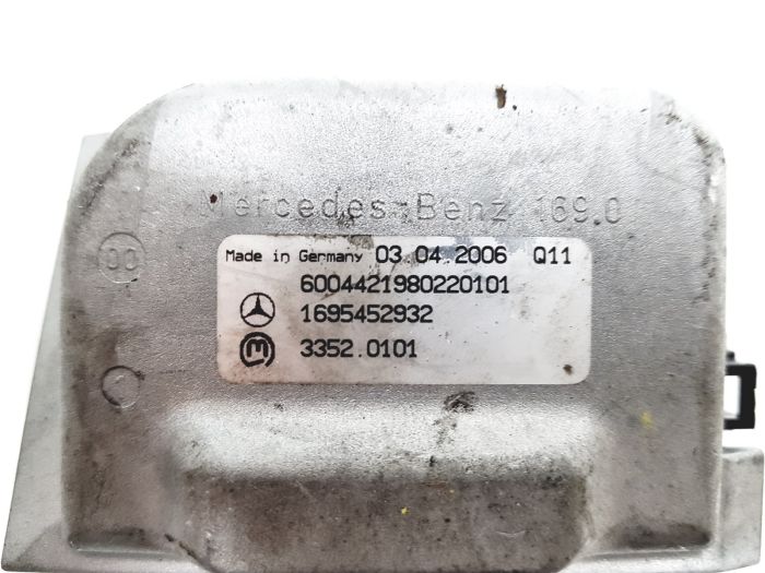 メル68193ページ Controller 1695452932 3352.0101 Mercedes-Benz - used