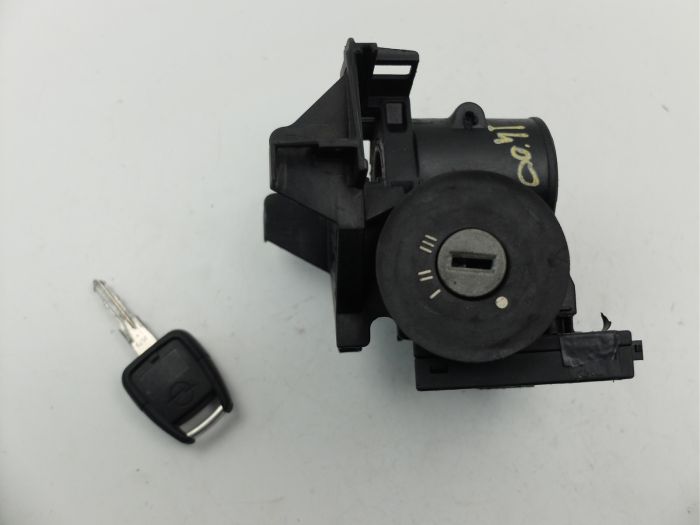 Сегізінші сынып оқушысының алғаш рет жыныстық қатынасқа түскені түсірілген видео