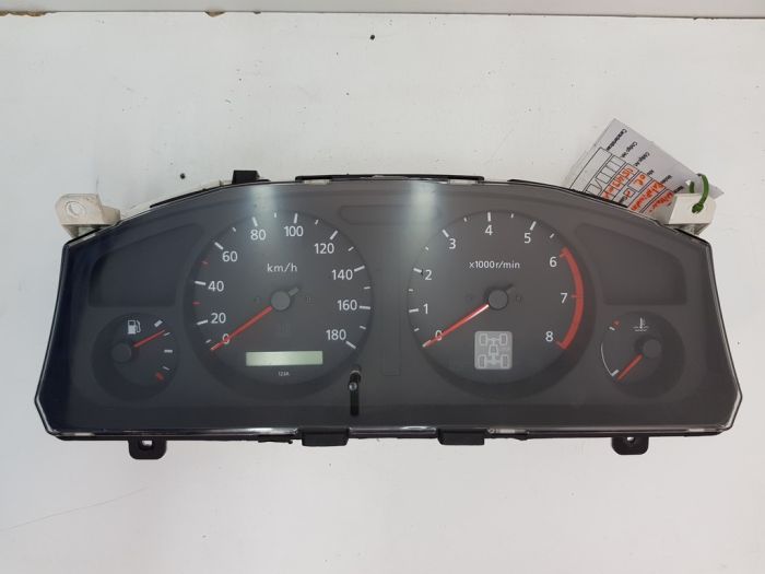 ぐりページ Speedometer/Instrument Cluster Nissan Pathfinder - used