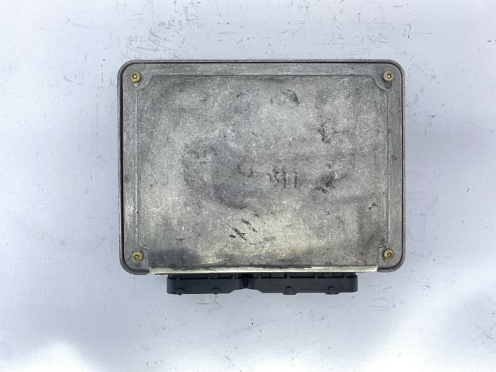 Controller 90589736 LS 0281001670 98013 Opel Bosch GM 53908