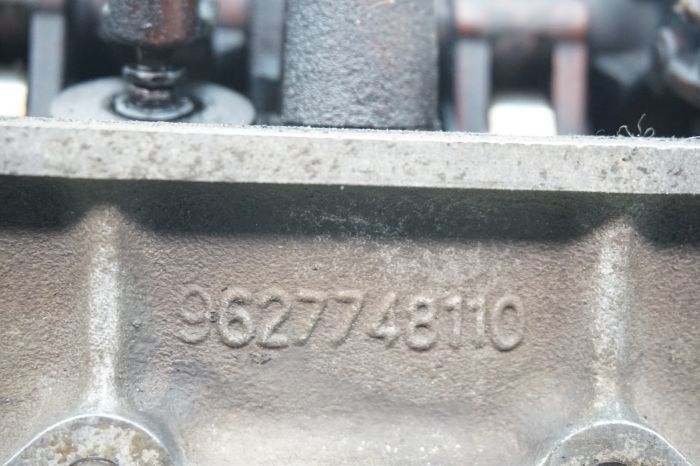 Cylinder Head 0200AR 9627748110 Z04 1.4 8v KFX Peugeot 206