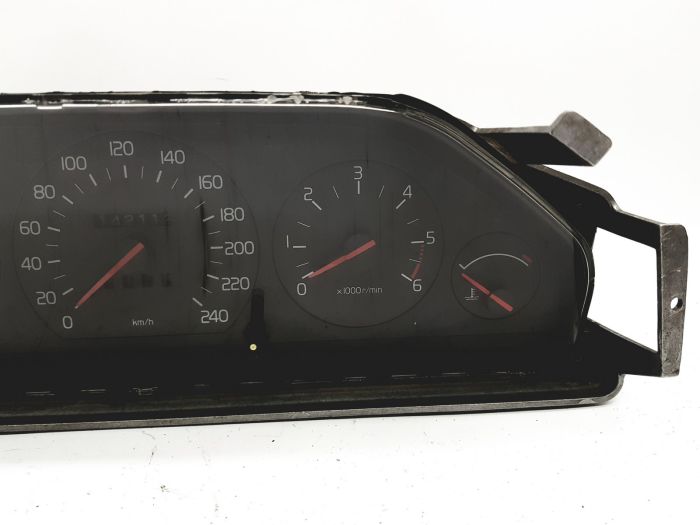 Speedometer/Instrument Cluster Volvo 940 960 3544277 Yazaki