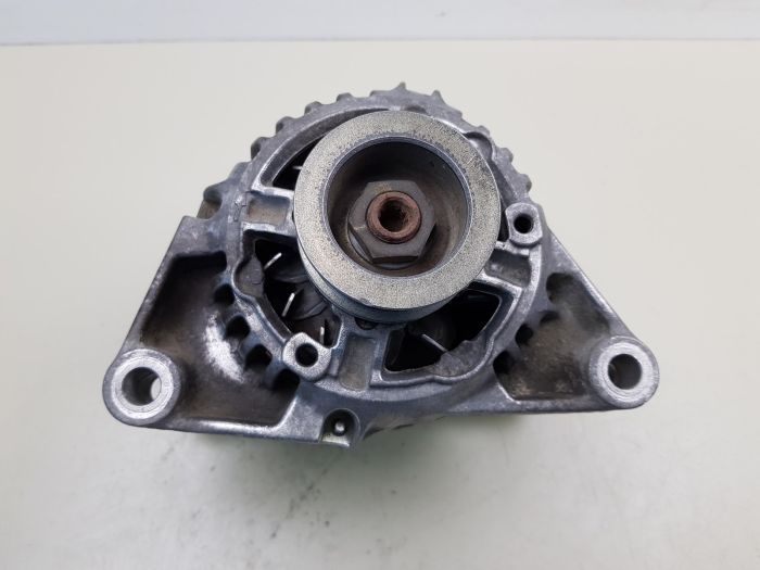 Alternator 0123100003 90534472 Bosch Opel Corsa 1.0 1.2