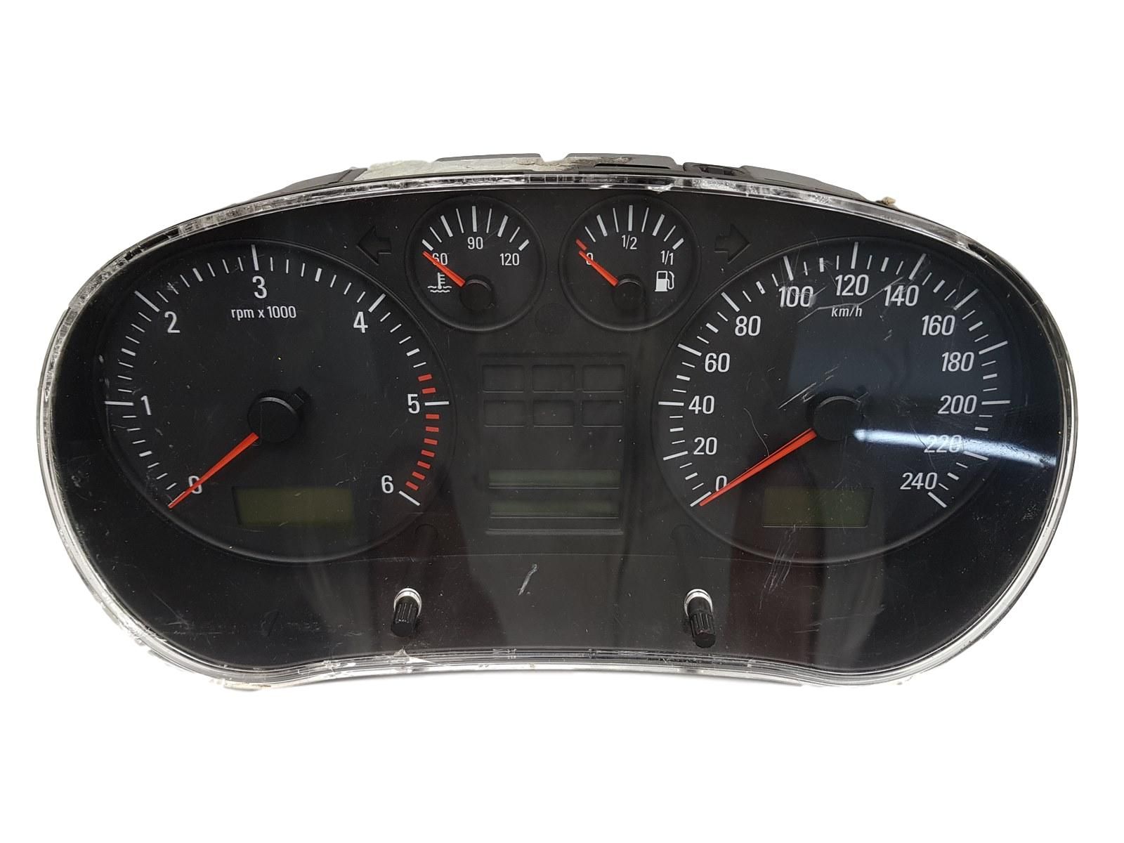 Speedometer/Instrument Cluster Seat Toledo II 1M0919880R 110.008.771/015 main product photo