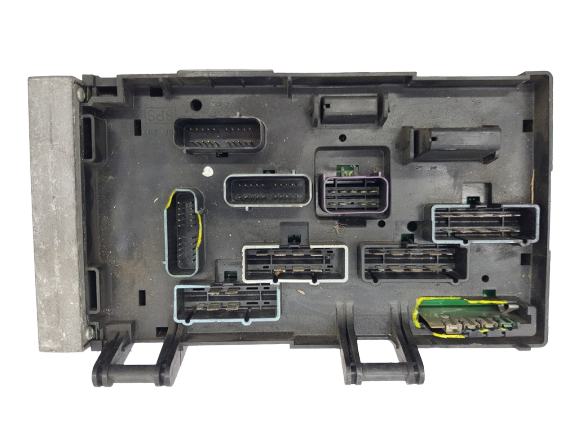 Fuse Box Chrysler 04727080AD 04727558AD main product photo