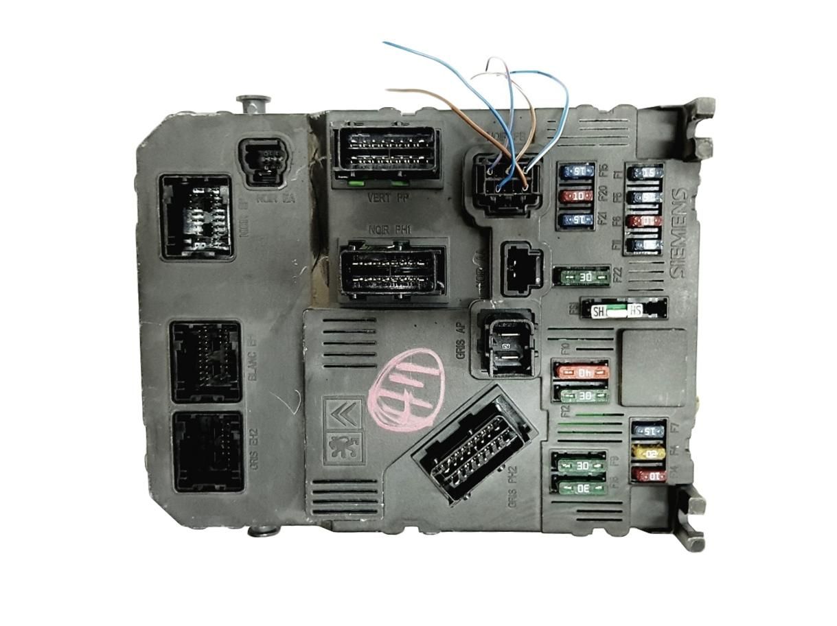 Controller BSI E02-00 S118085210E 9646777380 PSA Siemens 5828 main product photo