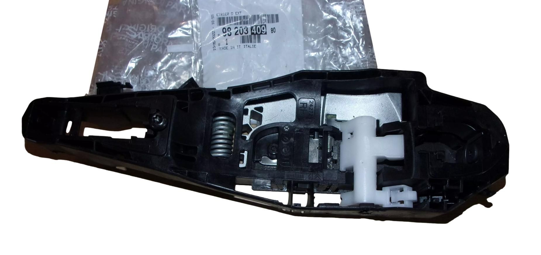 Door Handle Reinforcement Right Front 9820340980 Citroen main product photo