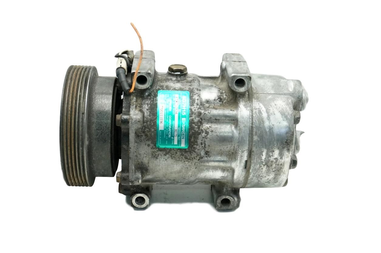 Air Con Compressor/Pump 7700111036 1,6 16v Laguna 1 Renault main product photo