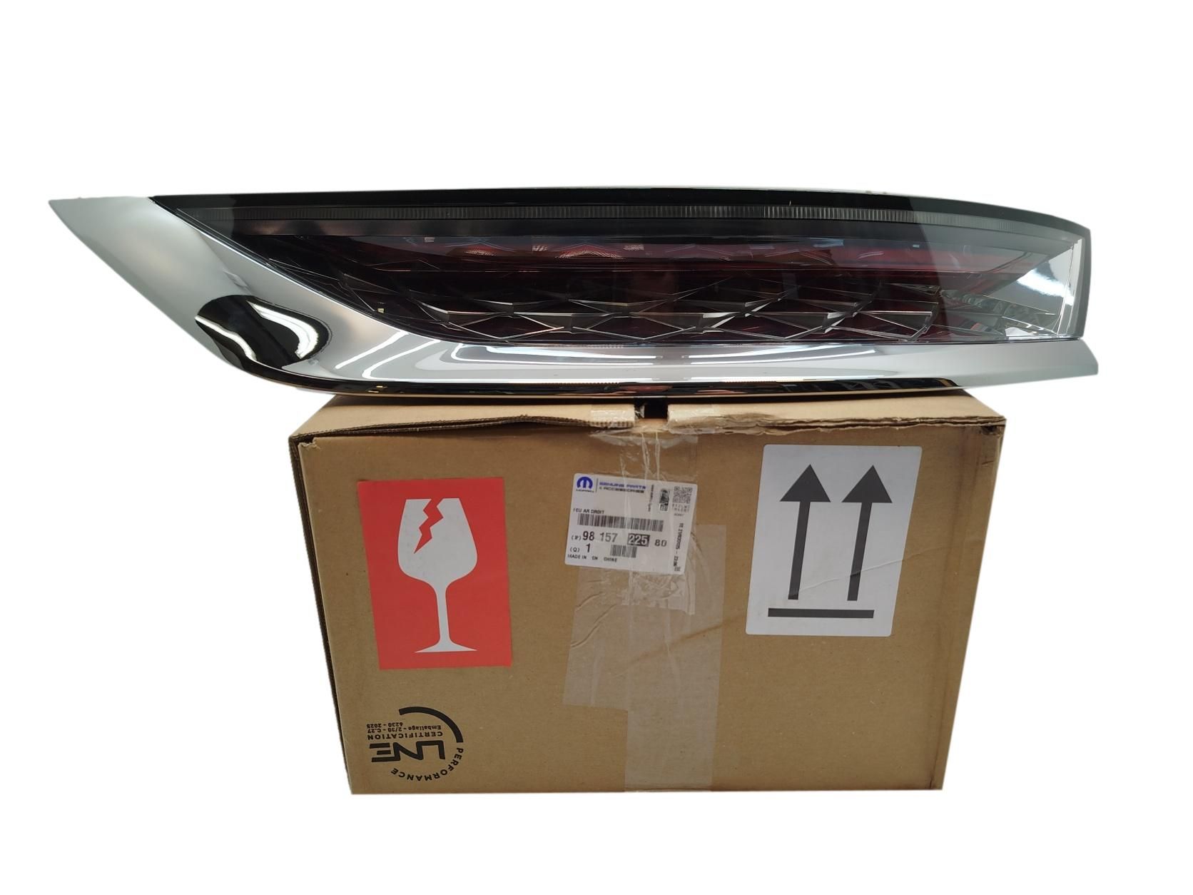 Lamp Right Rear Original 9815722580 Citroen main product photo