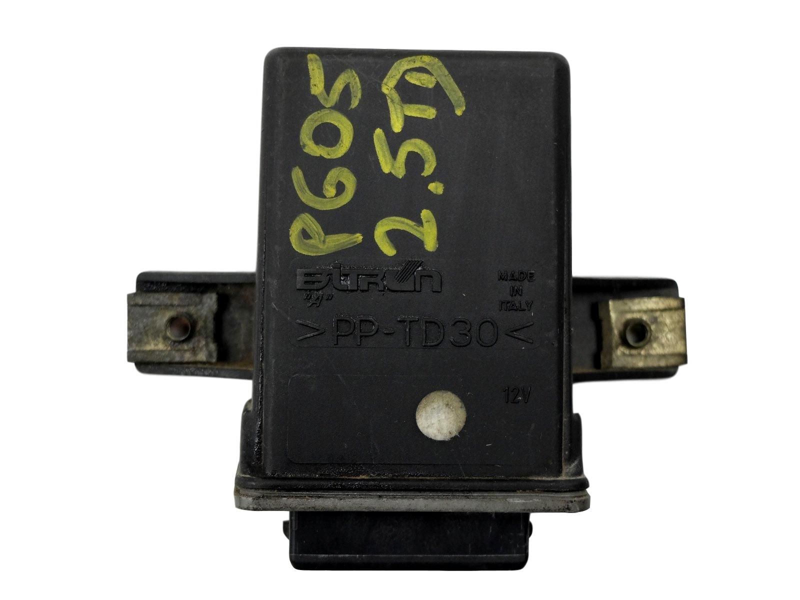 Fan Relay 9617650180 Citroen Peugeot Bitron main product photo