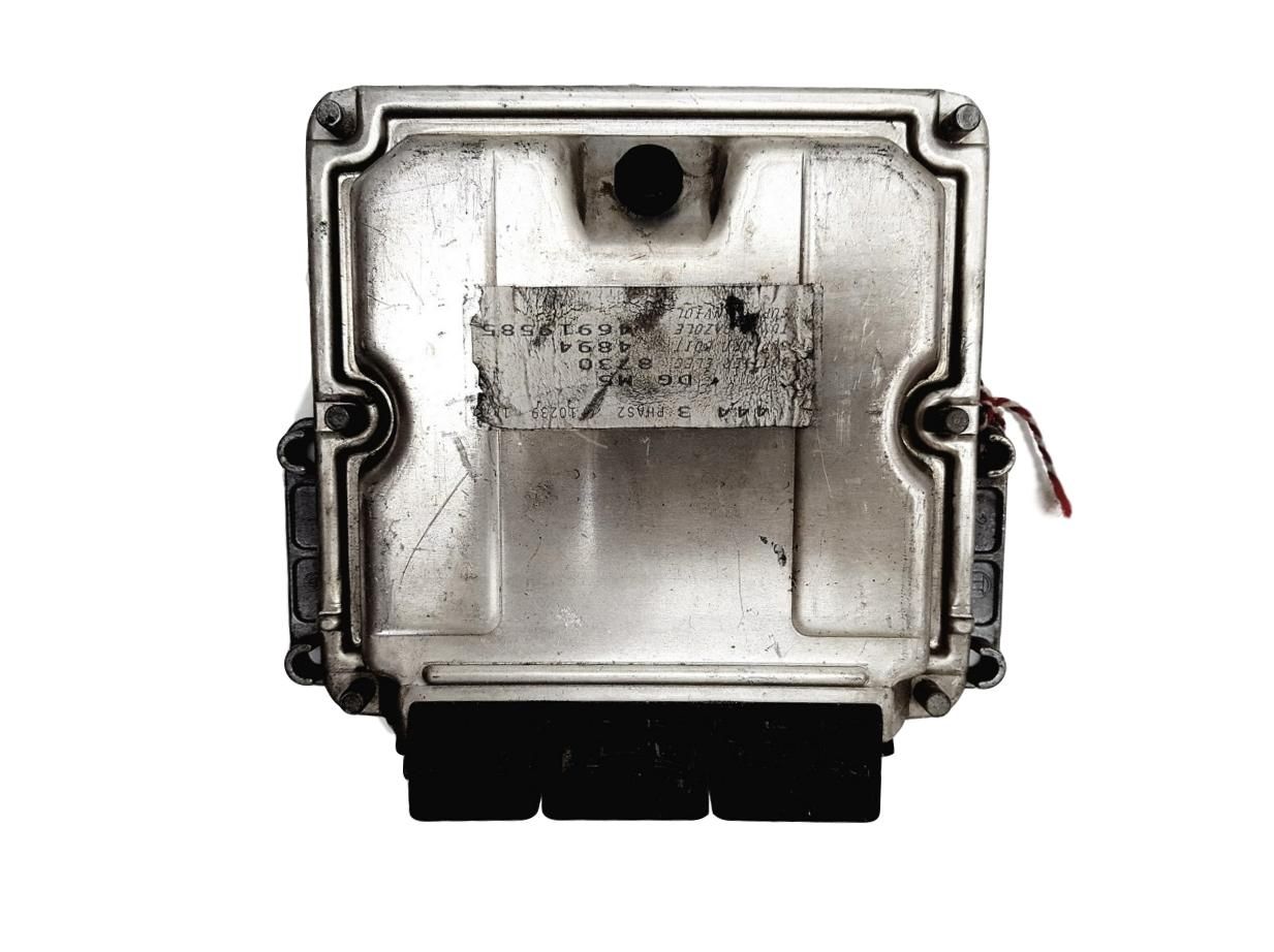 Controller 0281001934 8200039569 8200078730 Renault Bosch 9579 main product photo