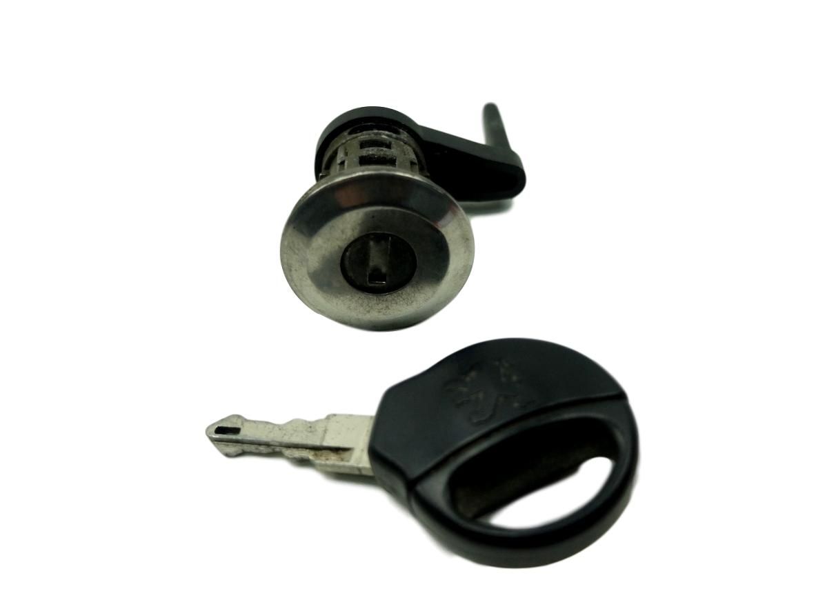 Door Lock Mechansim Right Front Peugeot 206 main product photo