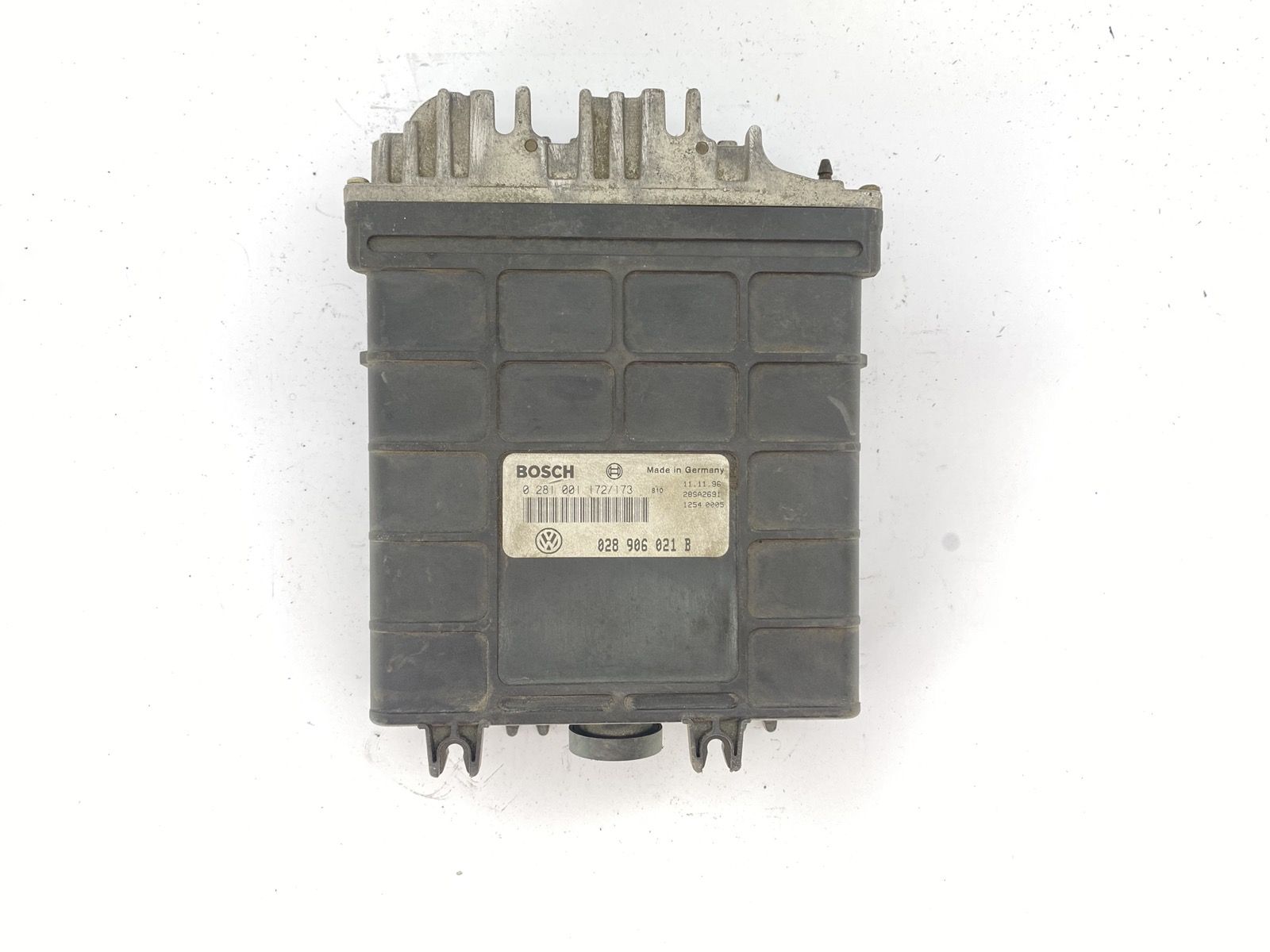 Controller 028906021B 0281001172 Volkswagen Bosch 59997 main product photo