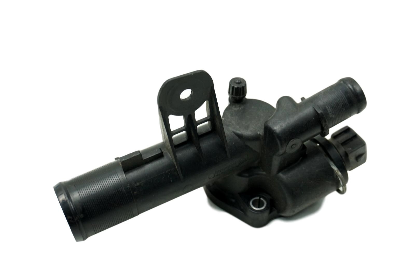 Thermostat Housing 8200558751 1,5 dci Renault Nissan QASHQAI main product photo