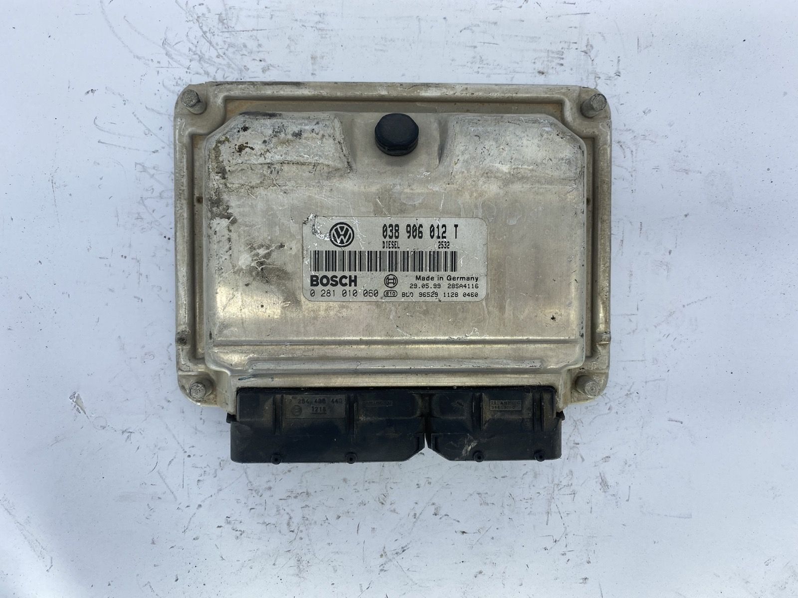 Controller 038906012T 0281010060 Volkswagen Bosch 51802 main product photo