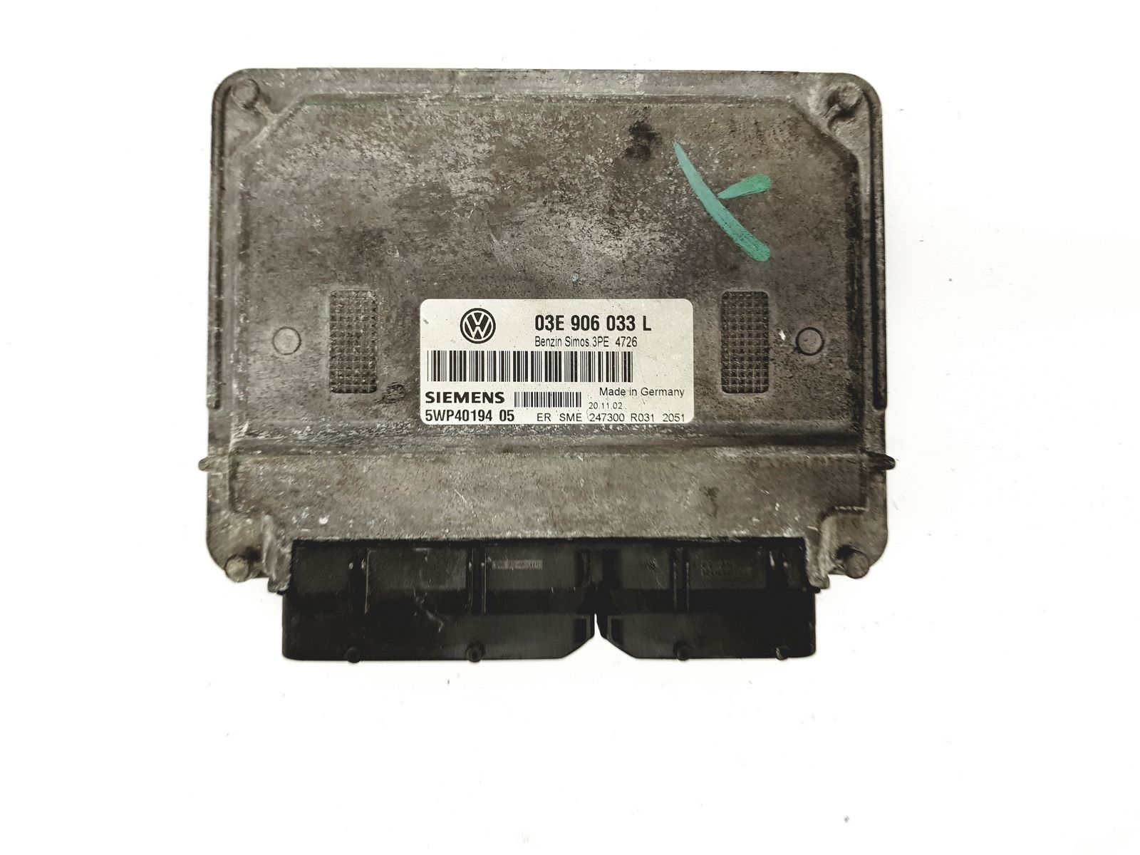 Controller 03E906033L 5WP40194 05 VW Siemens 13855 main product photo