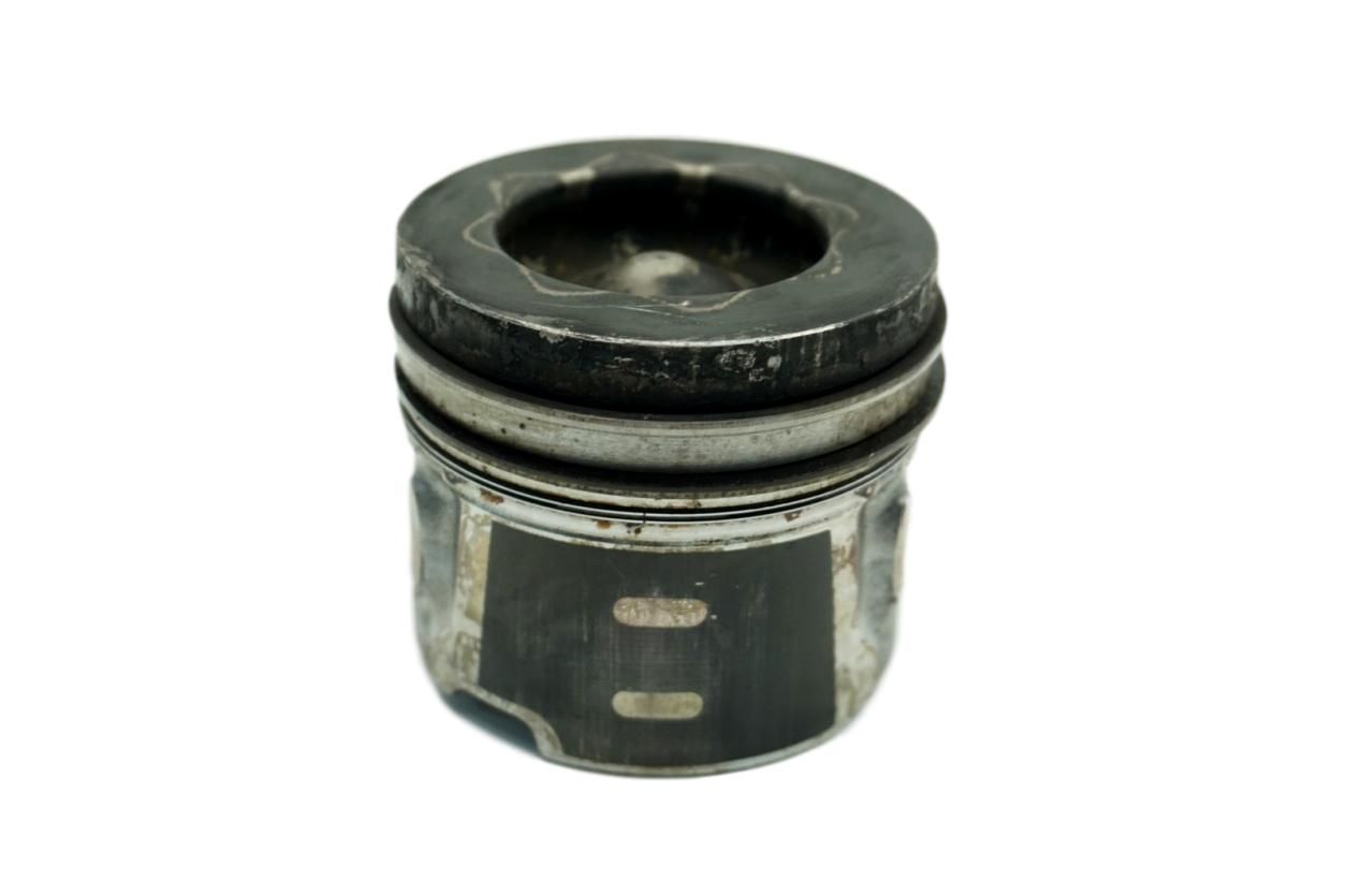 Engine Piston 1,6 TDCI TZJA Ford Fiesta MAHLE main product photo