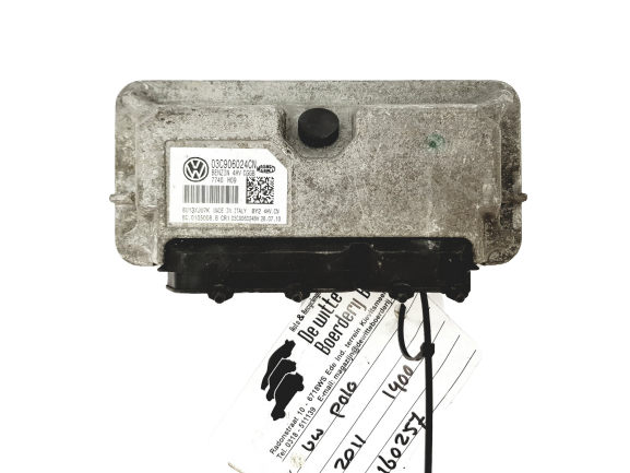 Controller 03C906024CN 03C906024BH Volkswagen Magneti Marelli 16831 main product photo