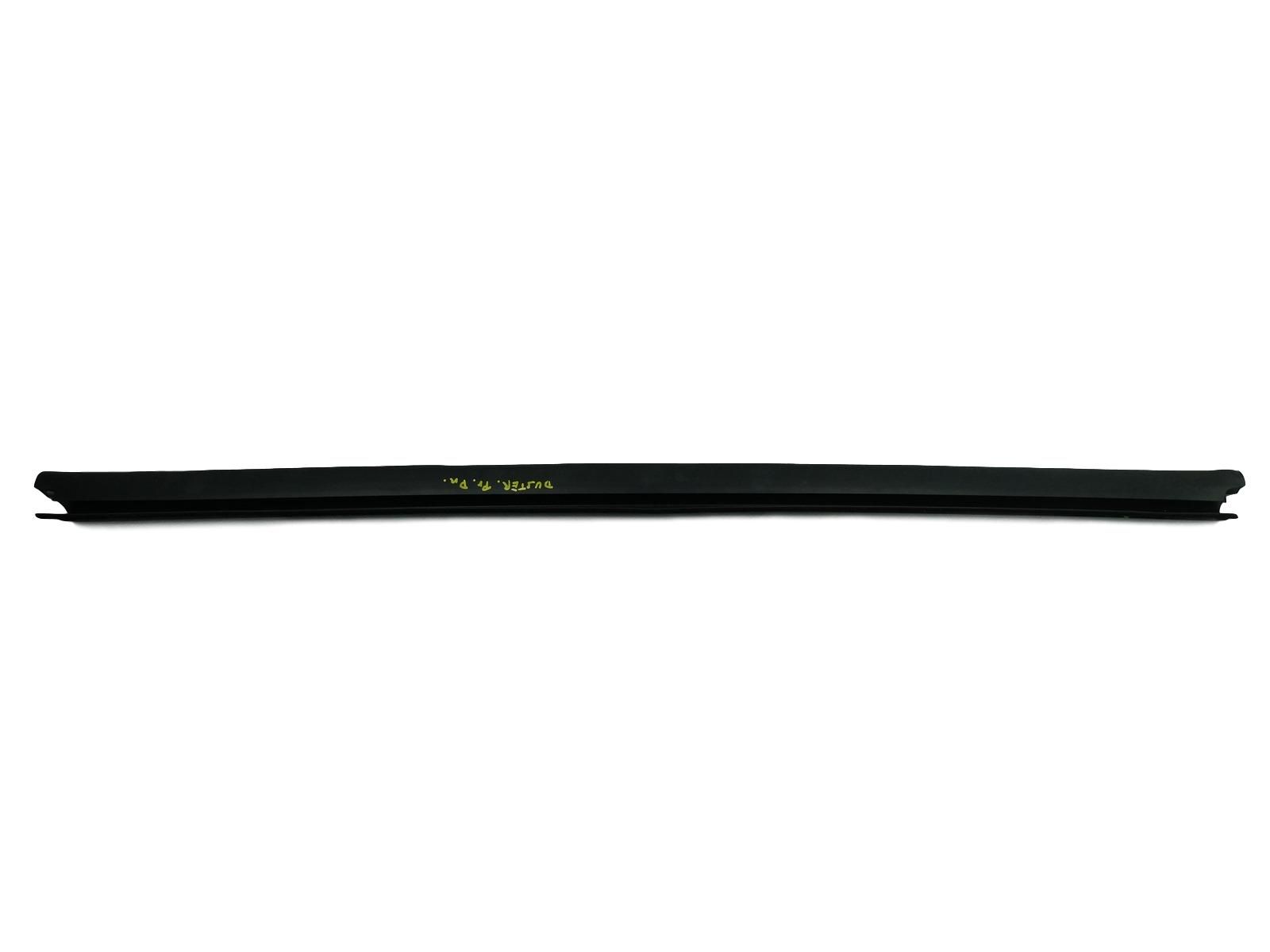 Door Window Seal Right Front 8200760255 Duster Dacia main product photo