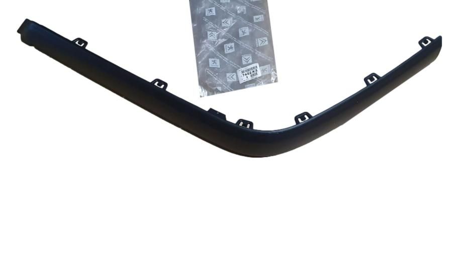 Bumper Trim Right Rear Original 7452K3 7452.K3 Peugeot 406 main product photo