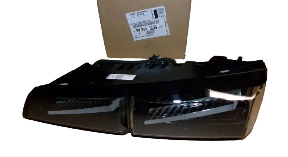 Lamp Rear Original Peugeot 9835300380 main product photo