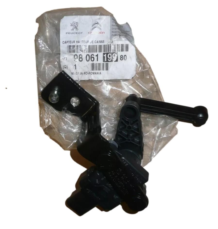 Lighting Sensor Front New Original 9806119980 Peugeot 308 main product photo
