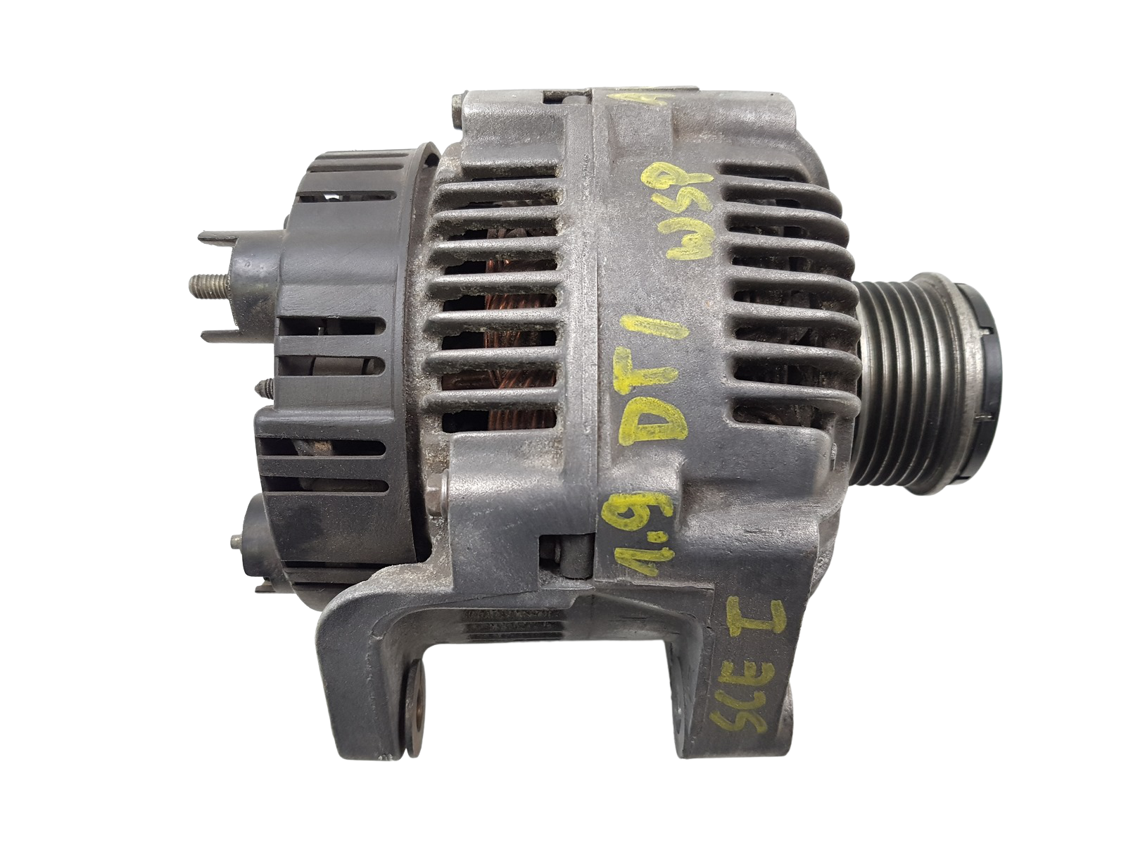 Alternator Renault 7700106501 A13VI207 120A Valeo main product photo