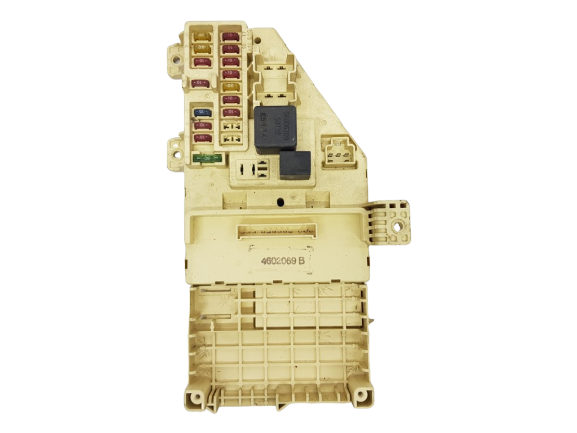 Fuse Box Chrysler 4602069B main product photo