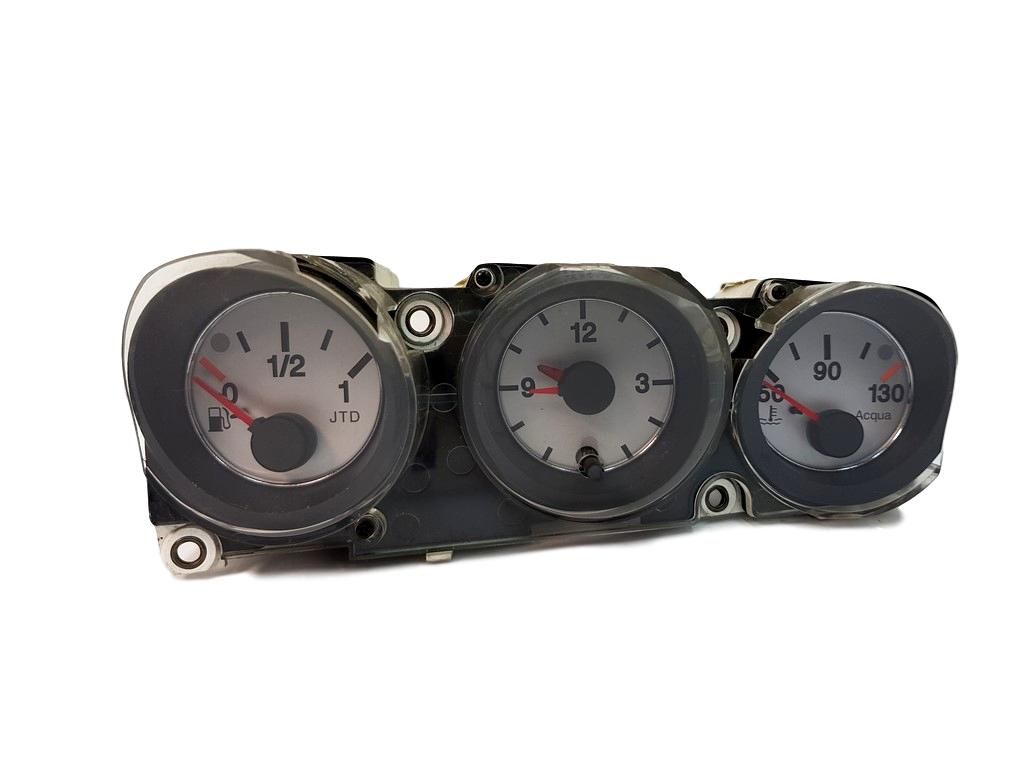 Speedometer/Instrument Cluster Alfa Romeo 156 156034488 503400020500 8350 main product photo