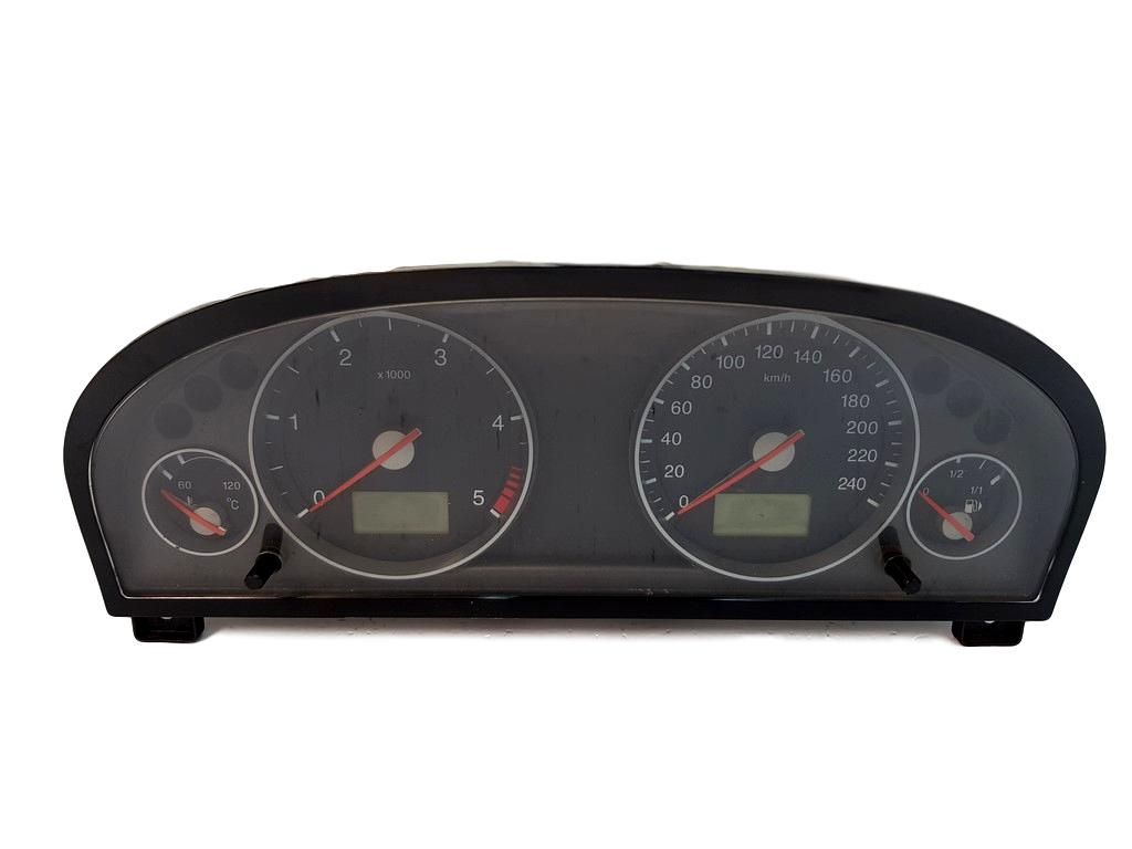 Speedometer/Instrument Cluster Ford Mondeo 3S7T-10849-GD 3S7T10849GD main product photo