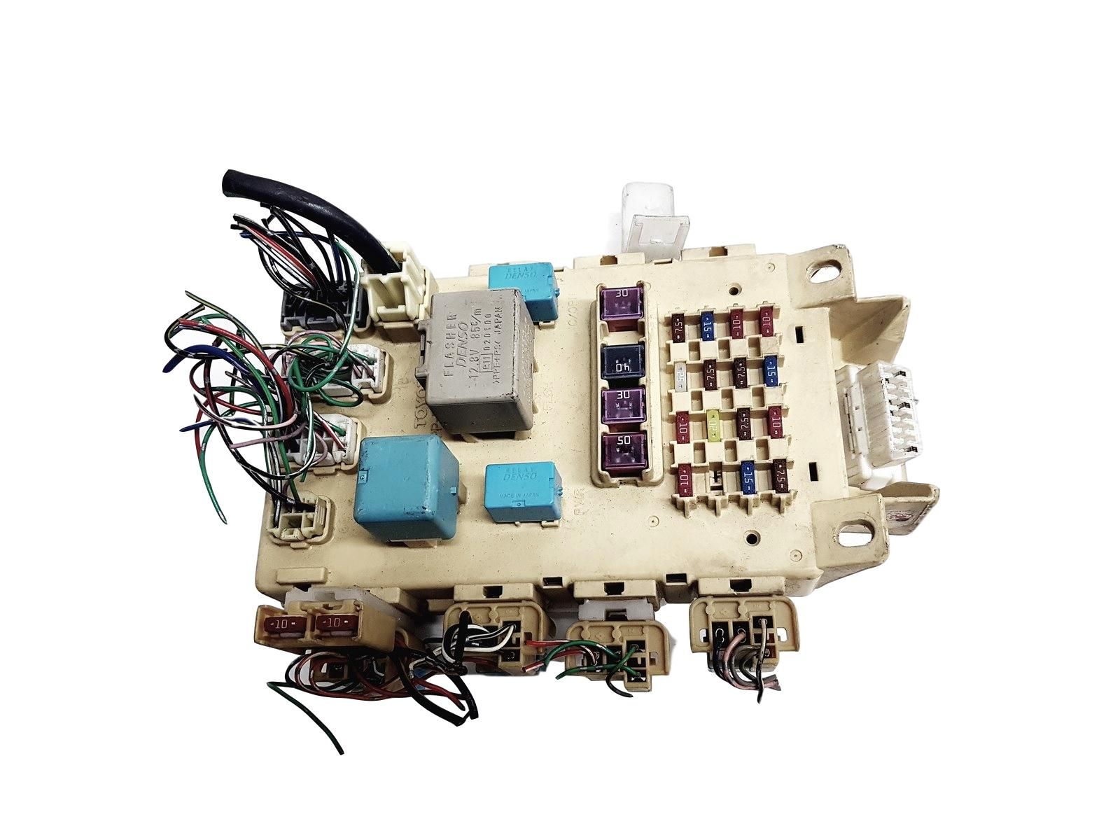 Fuse Box Toyota Yaris Verso D40 main product photo