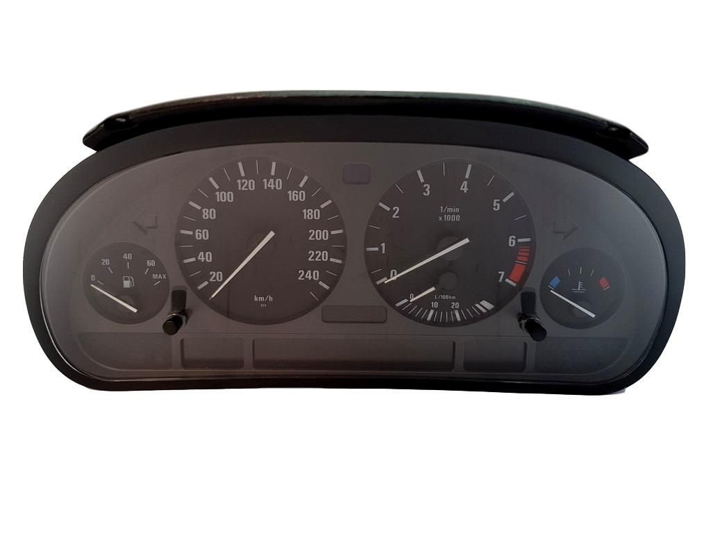 Speedometer/Instrument Cluster BMW 7 E38 62118352 008630009 Buy now!