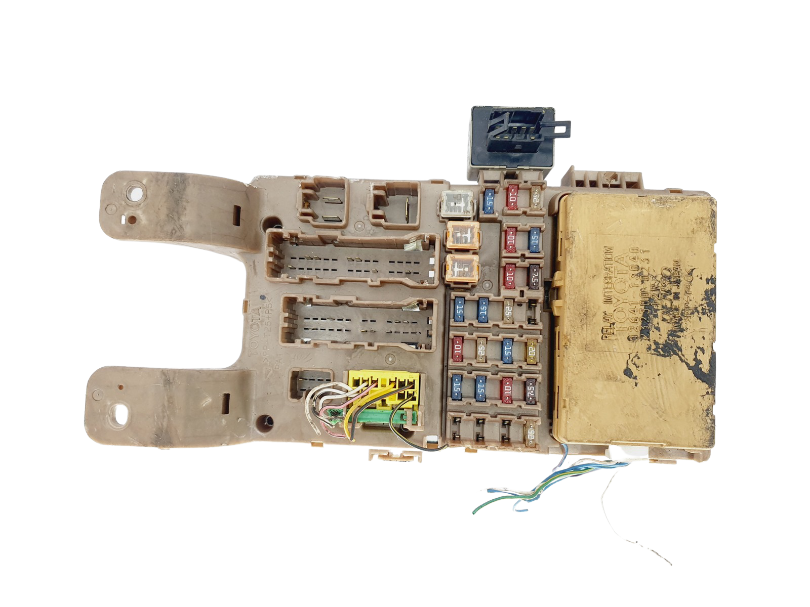Fuse Box Toyota 8264113040 2323000231 Denso 38717